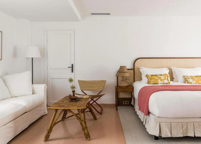 Hôtel La Tartane Saint -Tropez