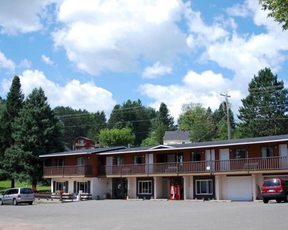 Lakeshore Motel Ice Lake
