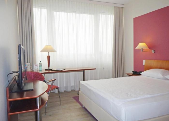 Globana Airport Hotel