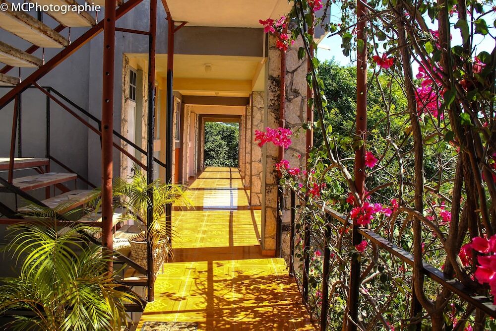 Rollanda Hotel Restaurant