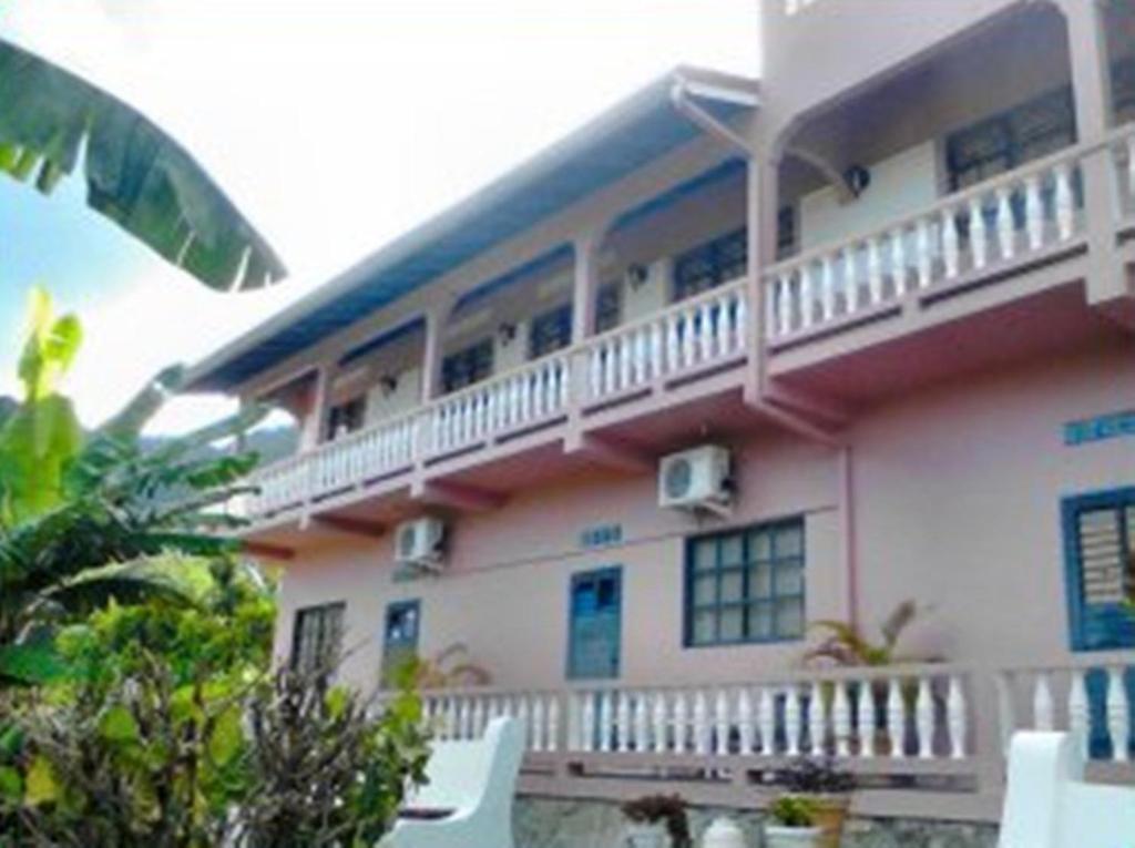 Top Ranking Guesthouse