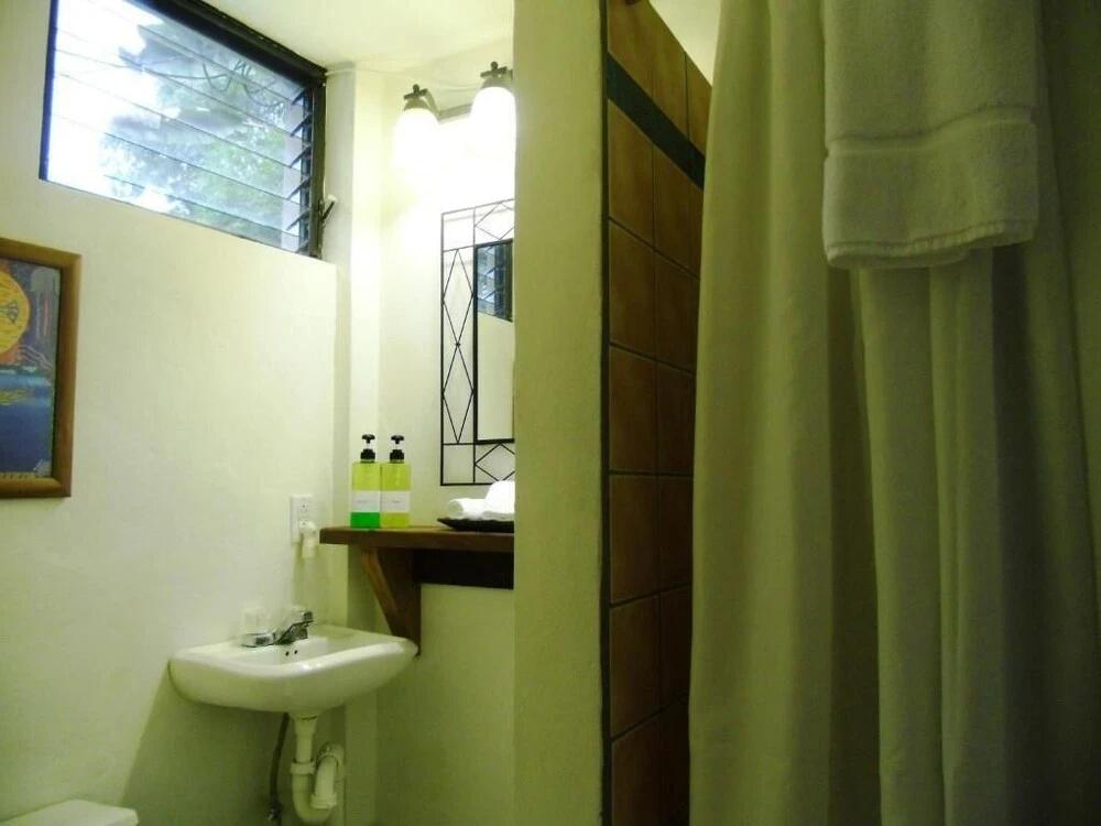 фото Creekside Oasis