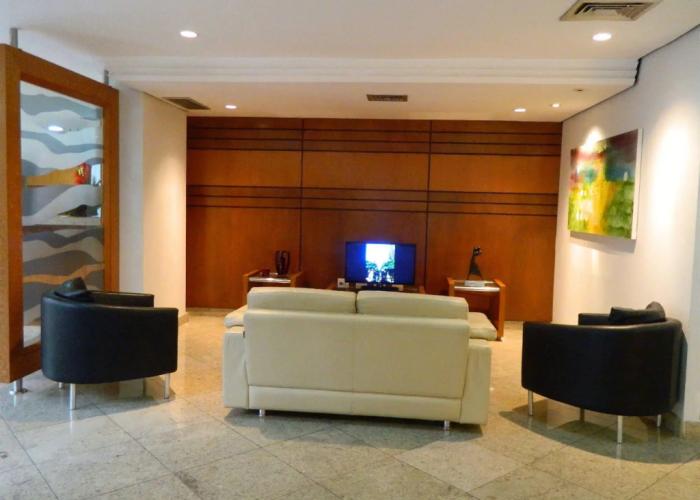 Cosmopolitan Praia Flat