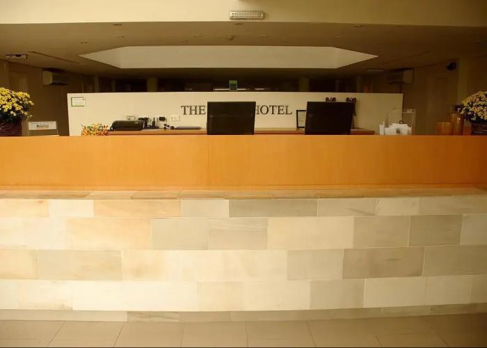 The Falls Hotel