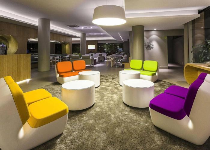 DMax Hotel