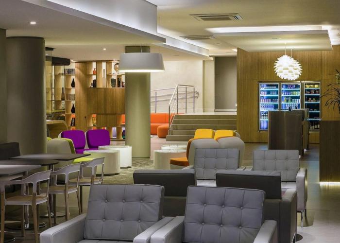 DMax Hotel