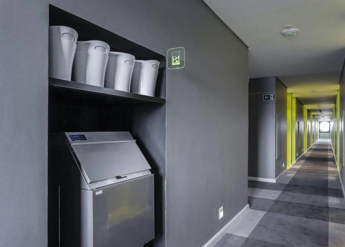 DMax Hotel