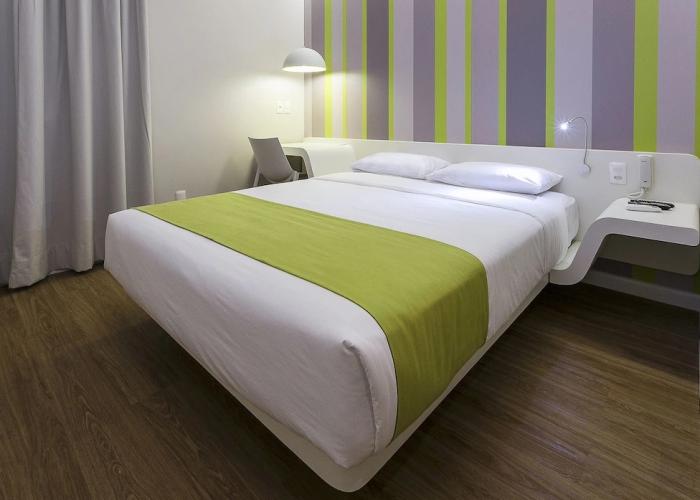 Dmax Hotel