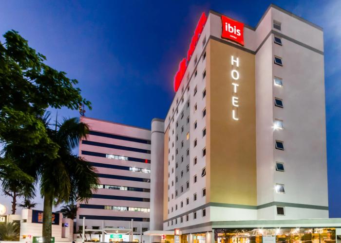 ibis Marilia