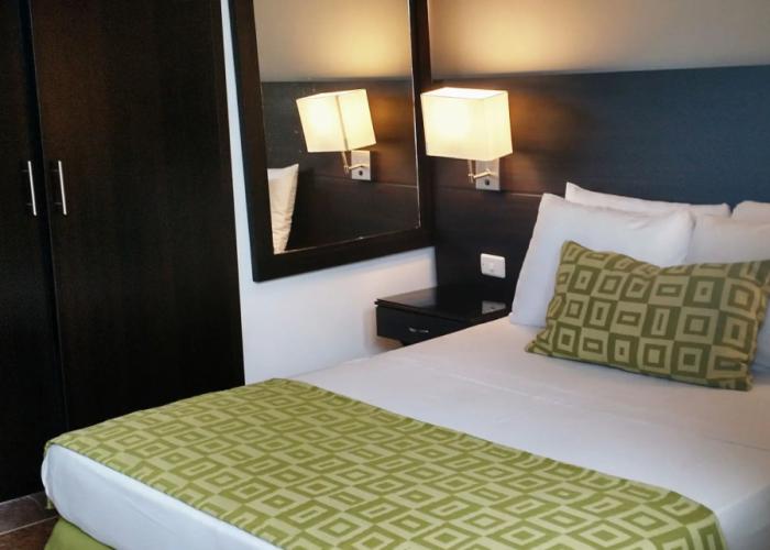 Hotel Manantial