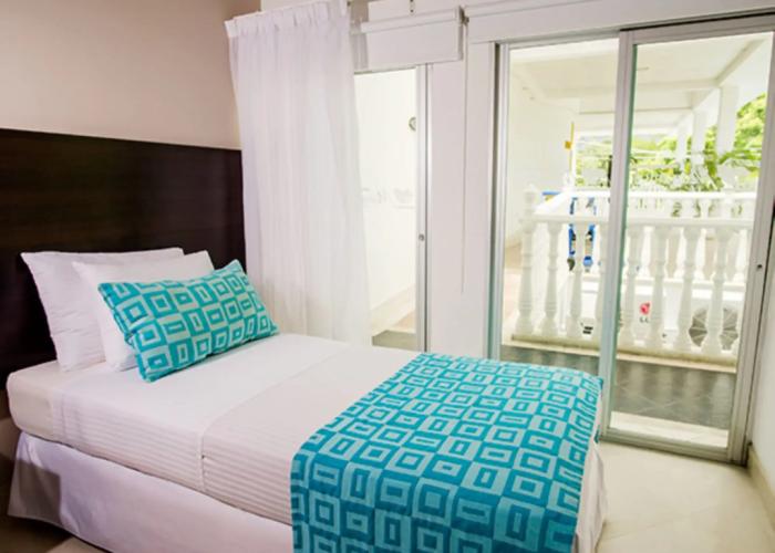 Hotel Manantial