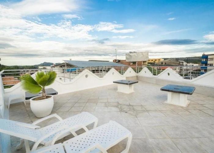 Hotel Manantial