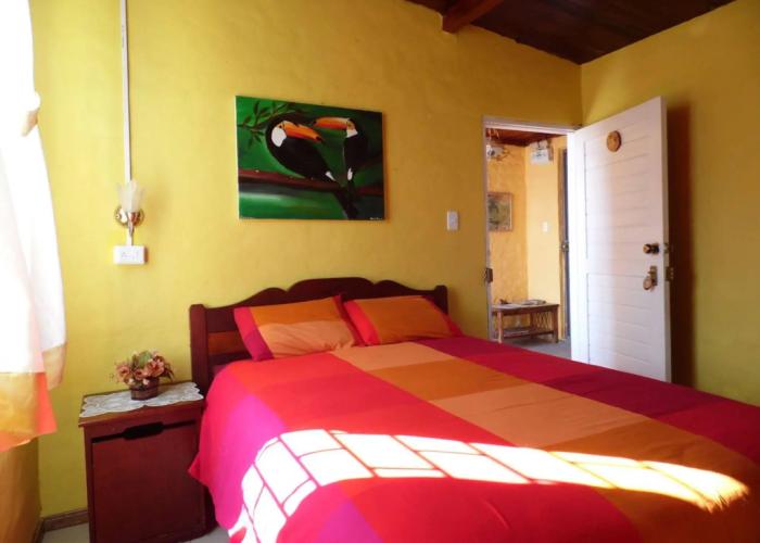 La Casa Amarilla