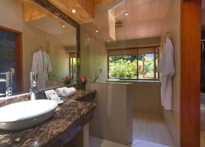Luna Volcan, Adventure Spa - formerly Luna Runtun