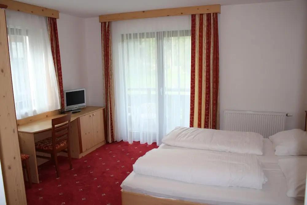 фото Hotel Hubertus