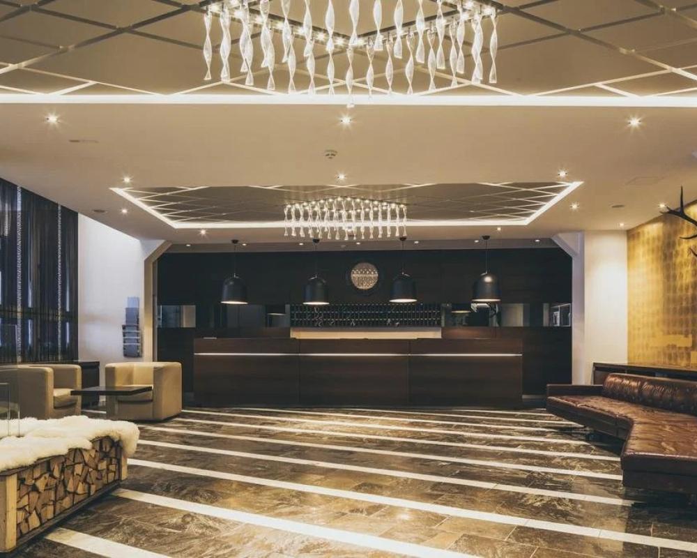 The Crystal VAYA Unique