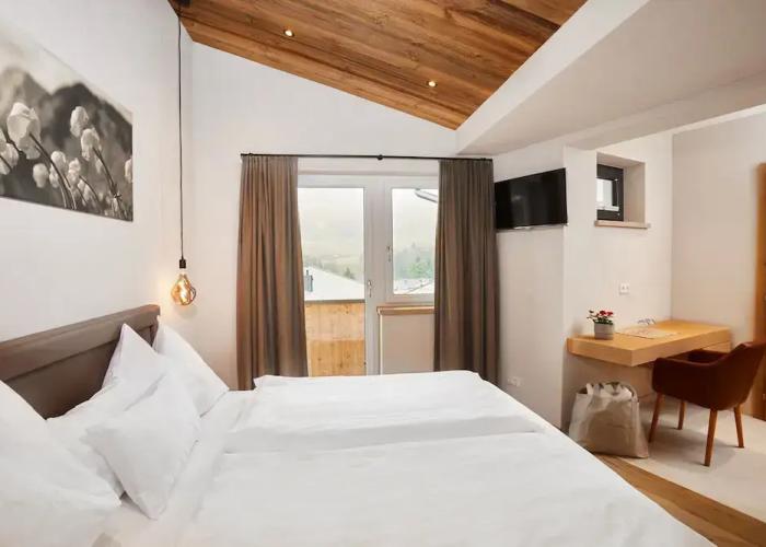 Home Suite Home