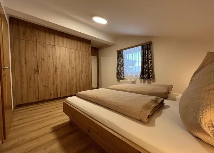Apartment Eva in Wald im Pinzgau With Balcony