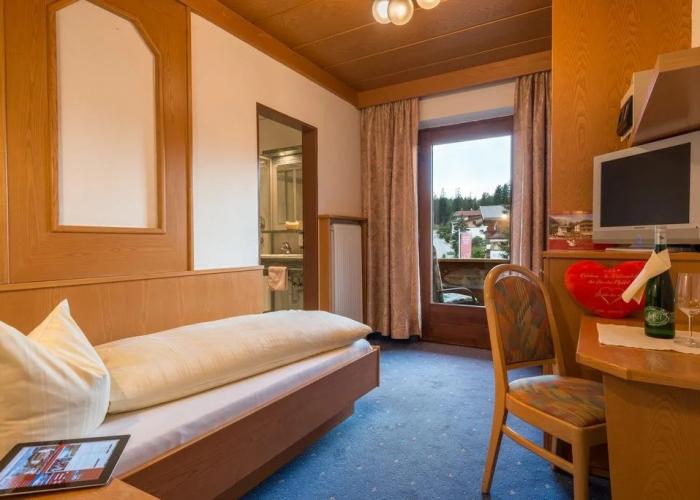 Hotel Kristall