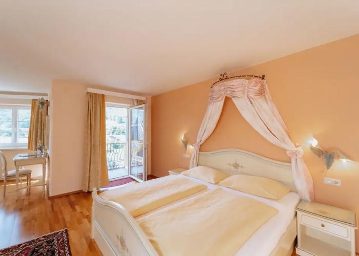 Schlossl Hotel Kindl