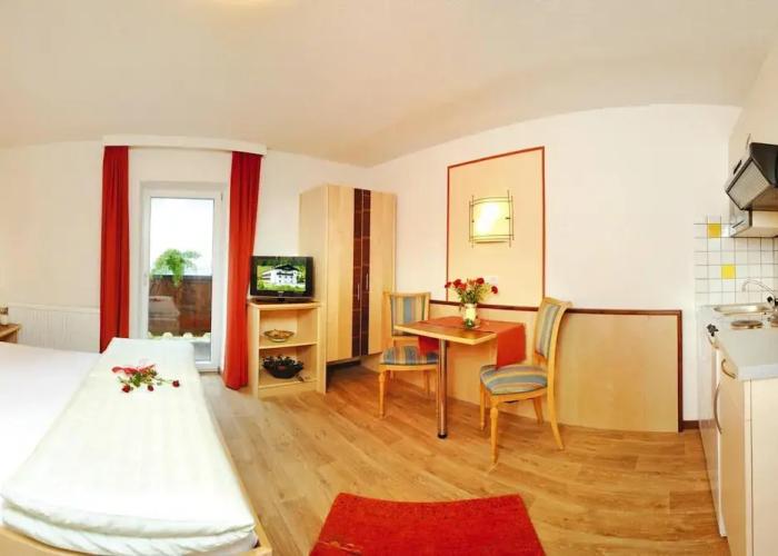 Apartment in Ischgl Overlooking the Mountains
