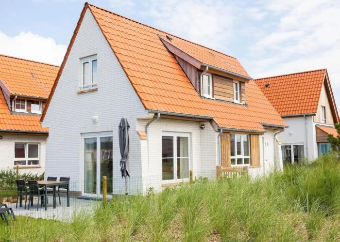 Villa, two Bathrooms and a Washing Machine, Near Ostend