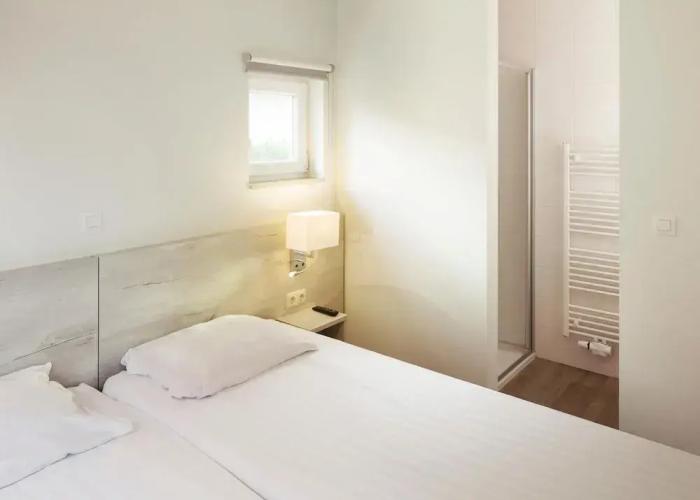 Villa, two Bathrooms and a Washing Machine, Near Ostend