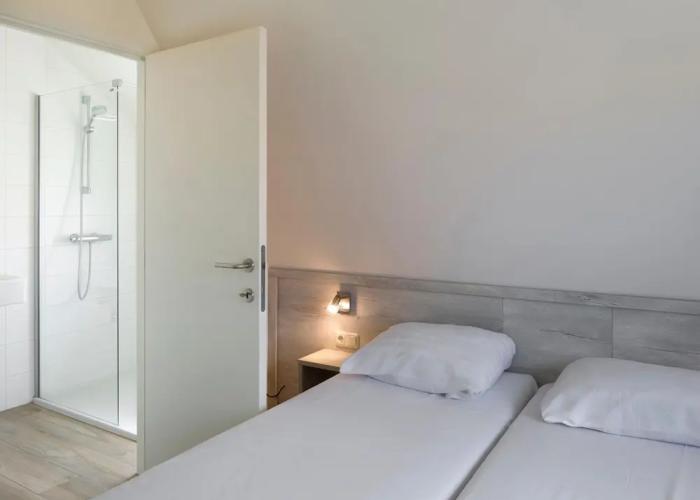 Villa, two Bathrooms and a Washing Machine, Near Ostend