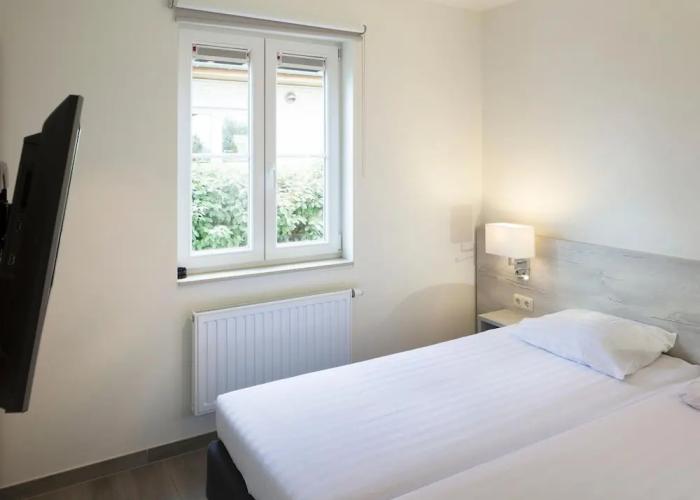 Villa, two Bathrooms and a Washing Machine, Near Ostend