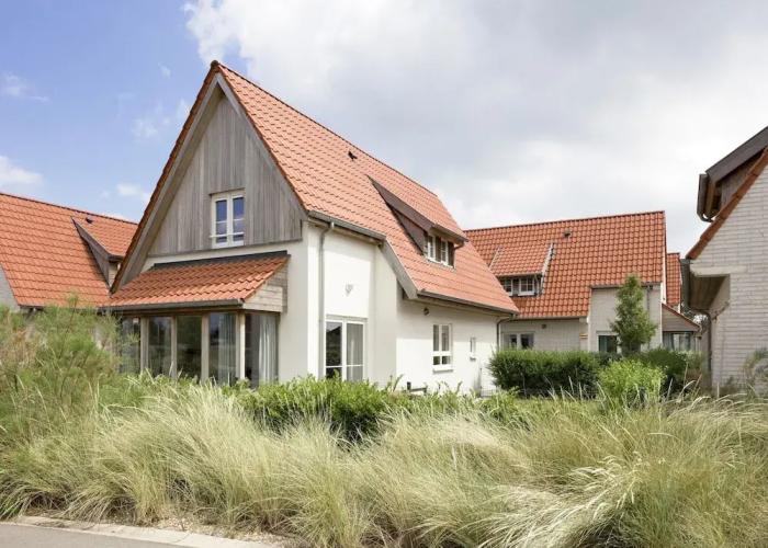 Comfy Holiday Home, Beach Within Walking Distance