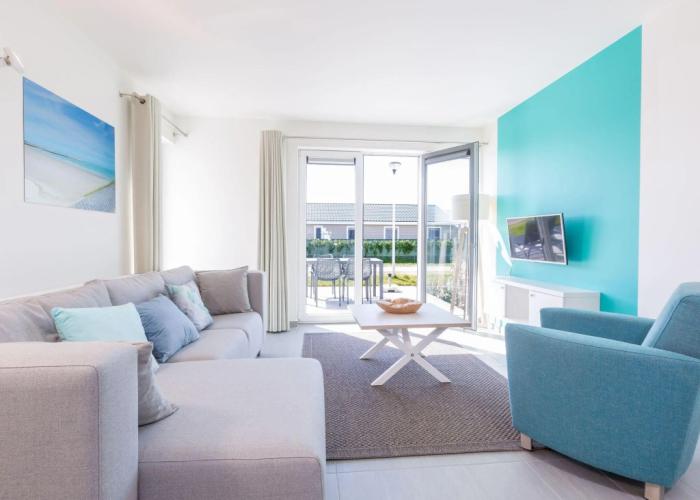 Modern Holiday Home, Near the Sea
