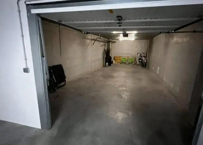 Bright Apartment With Parking Near the Beach