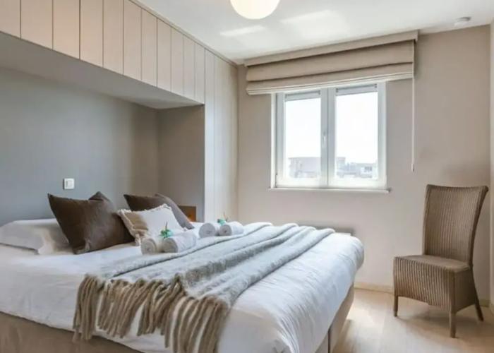 Bright Apartment With Parking Near the Beach