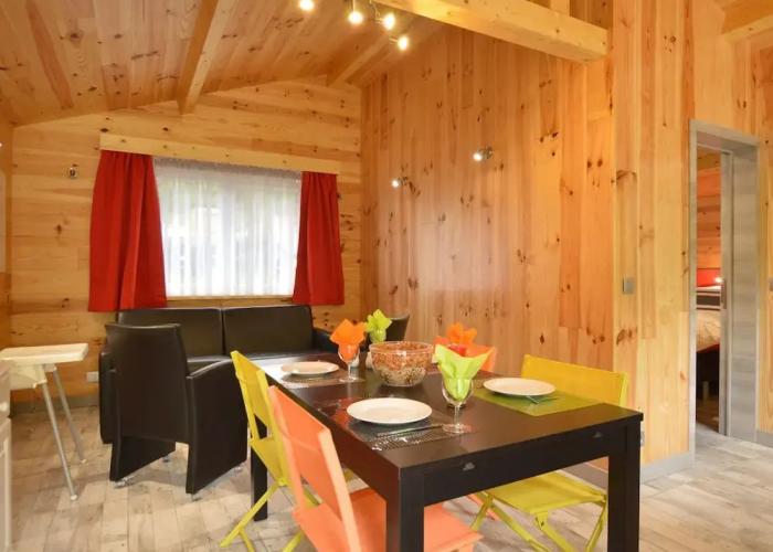 A Chalet for Re-energising in Peace, not far From Durbuy
