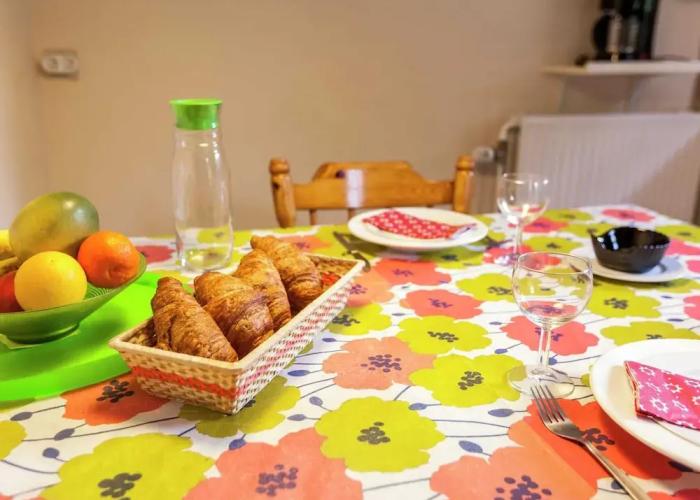 Apartment in Bohon Near Forest