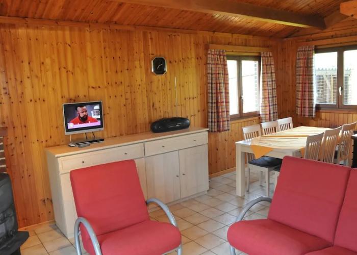 Bungalow Near the Ourthe and From the Centre of Town