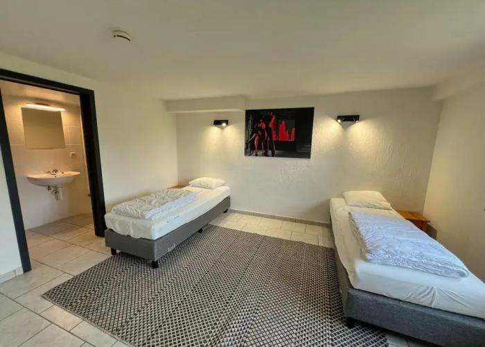 Pleasant and Luxurious House Located in Noiseux