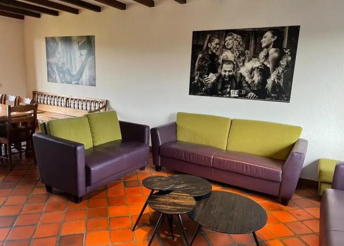 Pleasant and Luxurious House Located in Noiseux