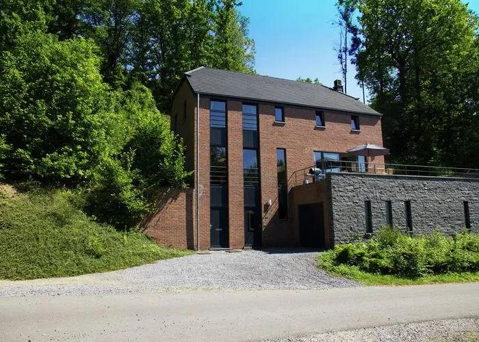 Villa with Sauna near Golf Course