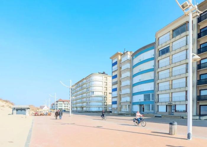 Vitalo 502 Apartment on the Beach of Koksijde