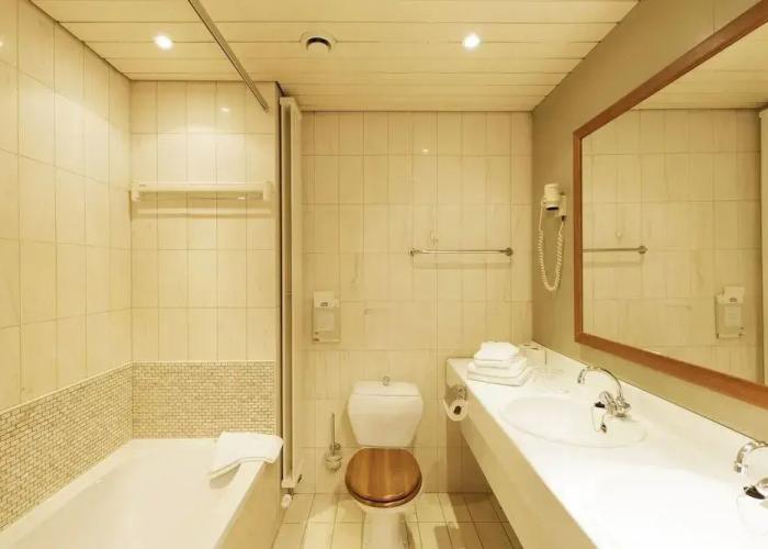 Hotel De Vossemeren by Center Parcs