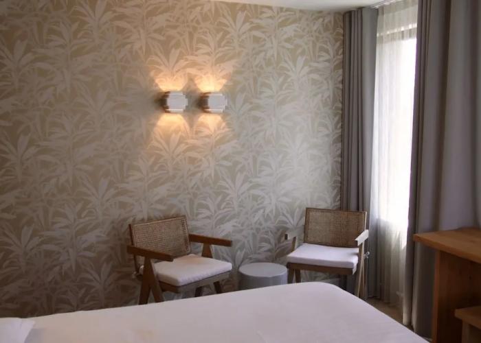 Hotel Iris