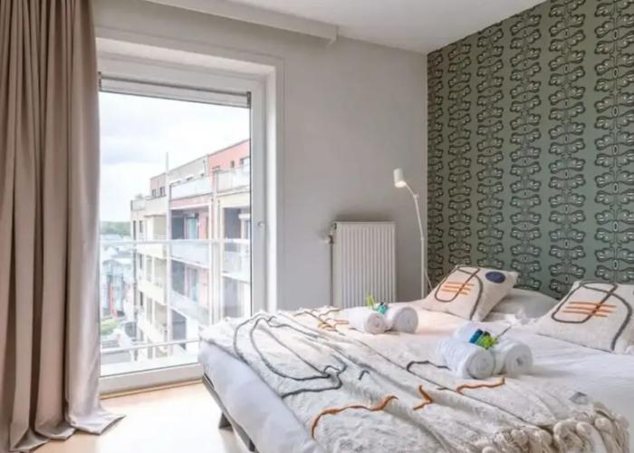 Charming Apartment Near the Beach With Balcony