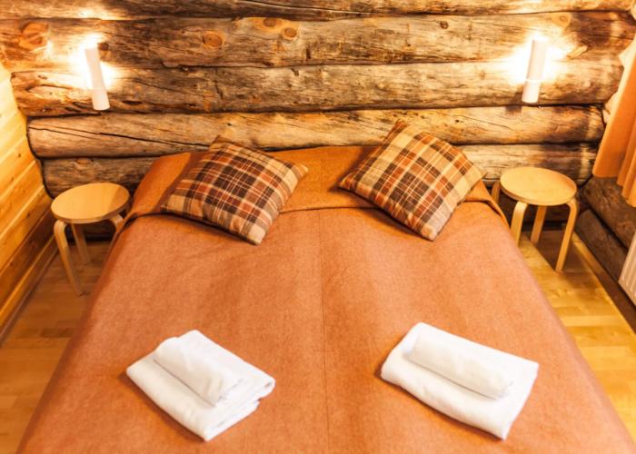 Kuukkeli Log Houses Teerenpesä
