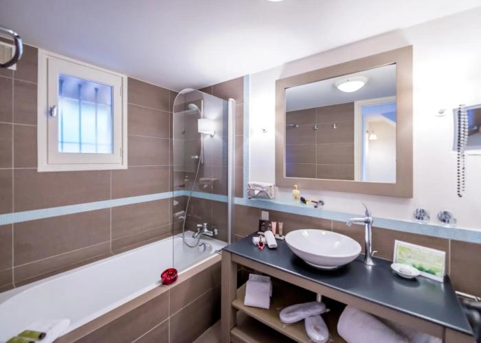 Hotel Spa & Restaurant Cantemerle