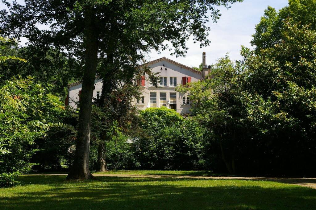 Hostellerie de la Roseraie