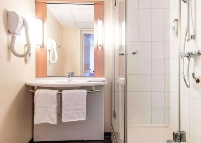 ibis Issoire