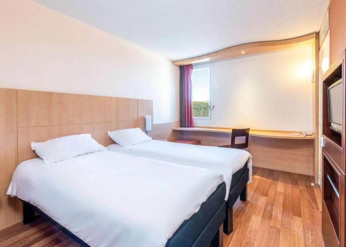 ibis Issoire
