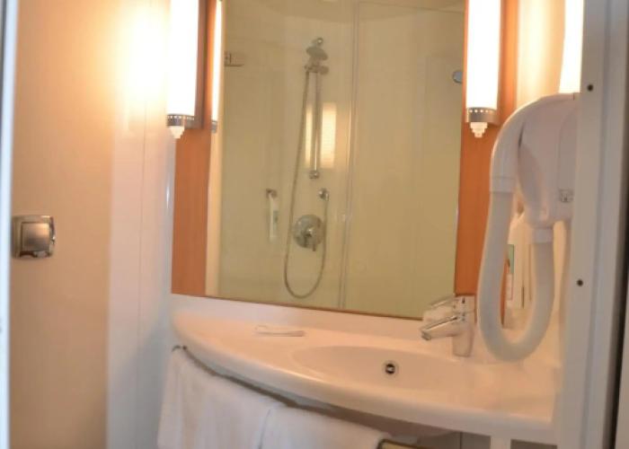 ibis Issoire