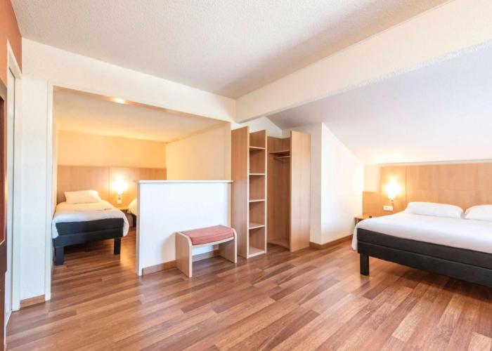 ibis Issoire